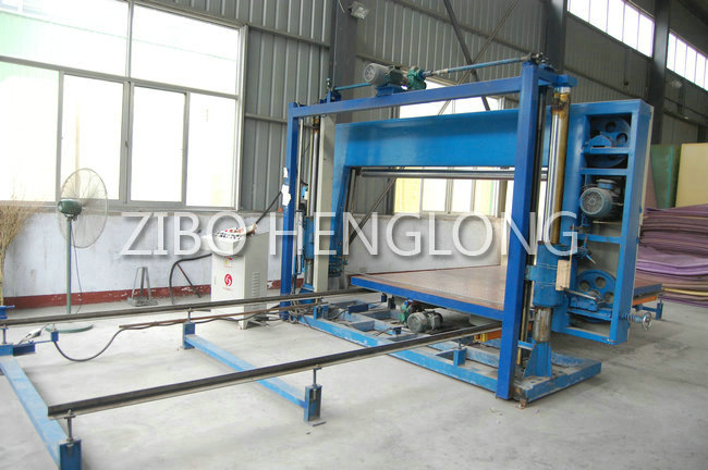 Mattress foam cutting machine